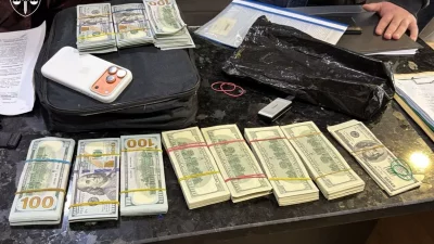 У Дніпрі викрили мережу шахрайських кол-центрів, що виманювали криптовалюти
